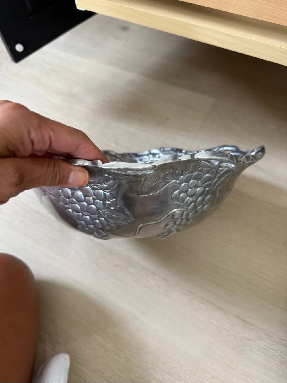 Arthur court Decorative Silver-Tone Grapevine Serving Bowl